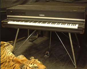 YAMAHA_CP-80M