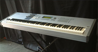 YAMAHA_MOTIF ES8